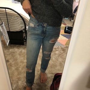 Boyfriend distressed jeans